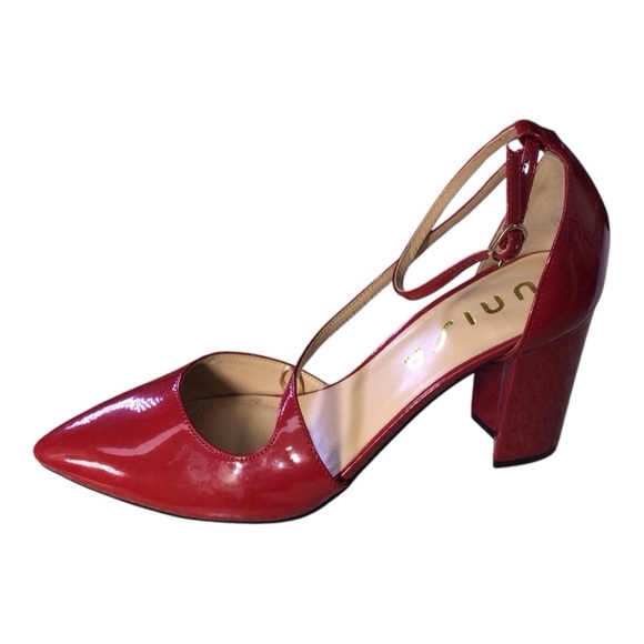 Unisa Red Pointed Toe Block Heel Ankle StrapWomen's Heels size 10 NWOT - Picture 2 of 6